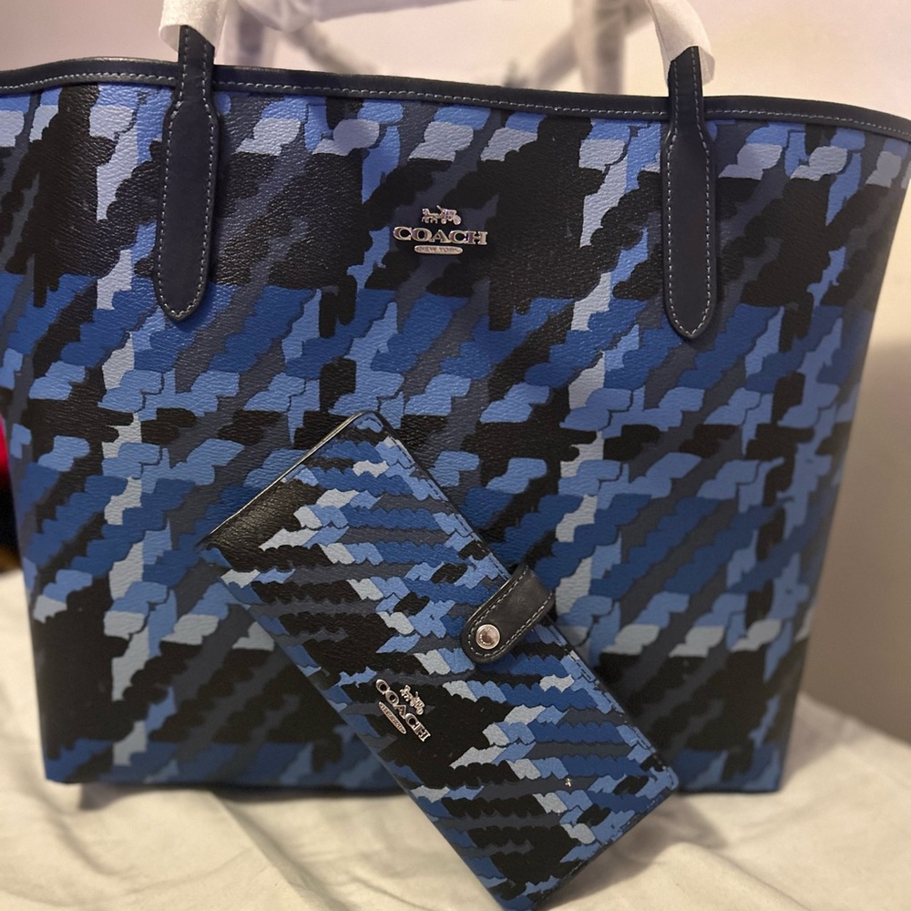 Coach city tote